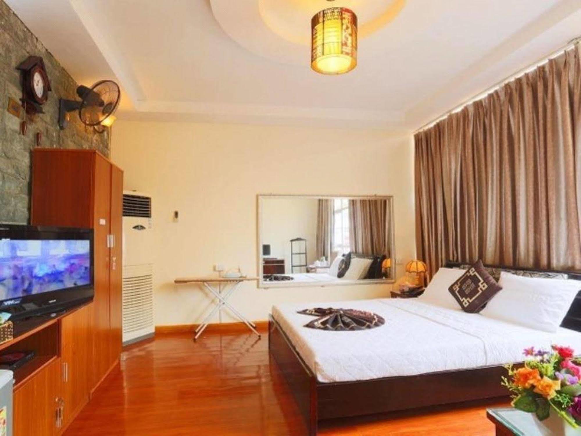A25 Hotel - 38 Hang Thiec Hanoi Buitenkant foto